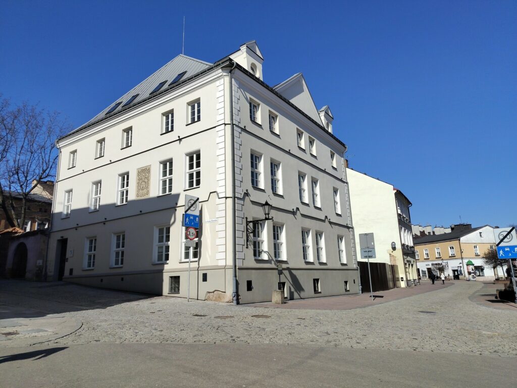 Gabinety pod Zegarem, ul. Brama Pilzneńska 4, 33-100 Tarnów