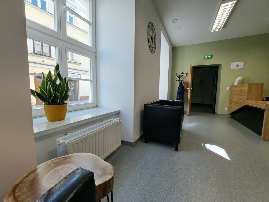 Część medyczna, rejestracja pacjentów, parter